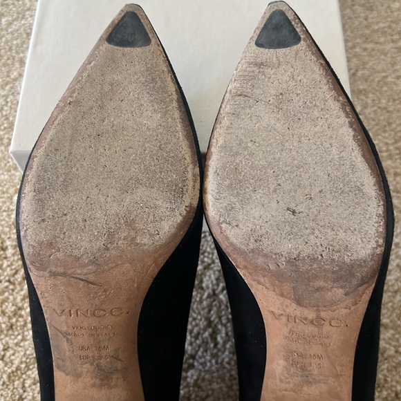 Vince Rafe Block Heel Black Suede Sz 7.5 - Picture 6 of 9